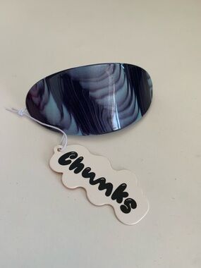 Chunks large oval barrette in ripple